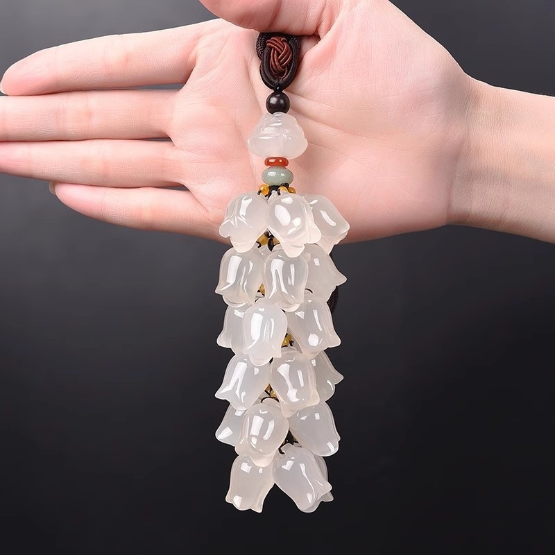 Autó tükréhez készülő medál jádéból, modern stílus, szageltávolítás, VCWIP