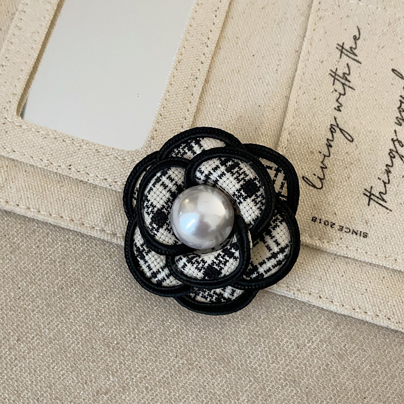 RONERAI broš kamelija, metalni, geometrijski stil, elektroplatiranje, dekorativni dodatak