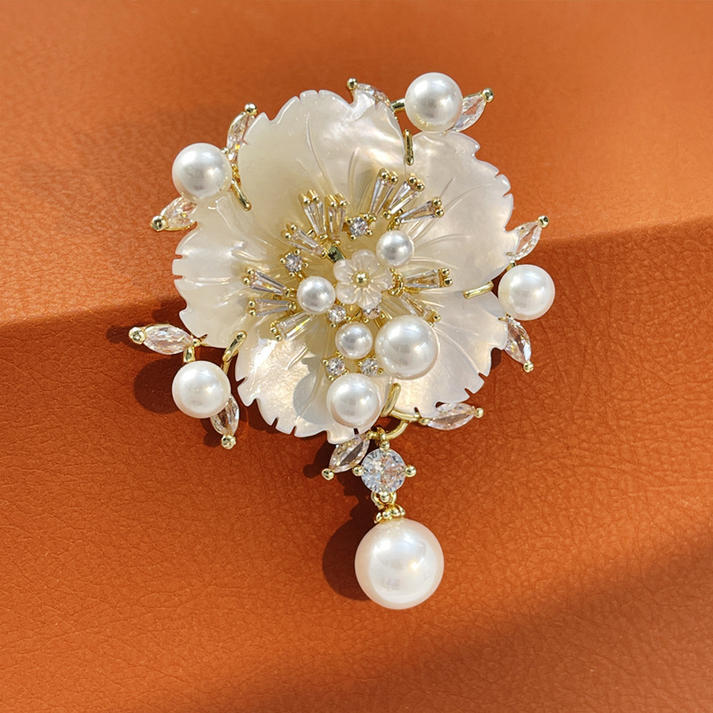 Réz broš virágcsokorral, koreai stílus, elektroplakálás, dekoratív kiegészítő, ajándék