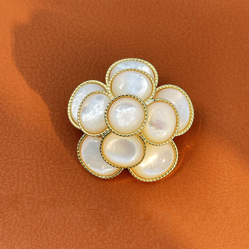 Réz broš virágcsokorral, koreai stílus, elektroplakálás, dekoratív kiegészítő, ajándék