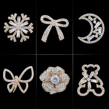 Rézből készült brooch cirkóniával, masni motívum, hópehely, mikroinlay