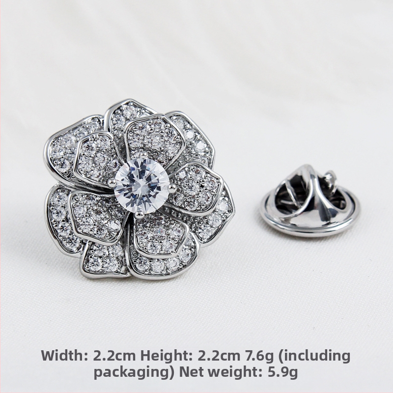 Rézből készült brooch cirkóniával, masni motívum, hópehely, mikroinlay