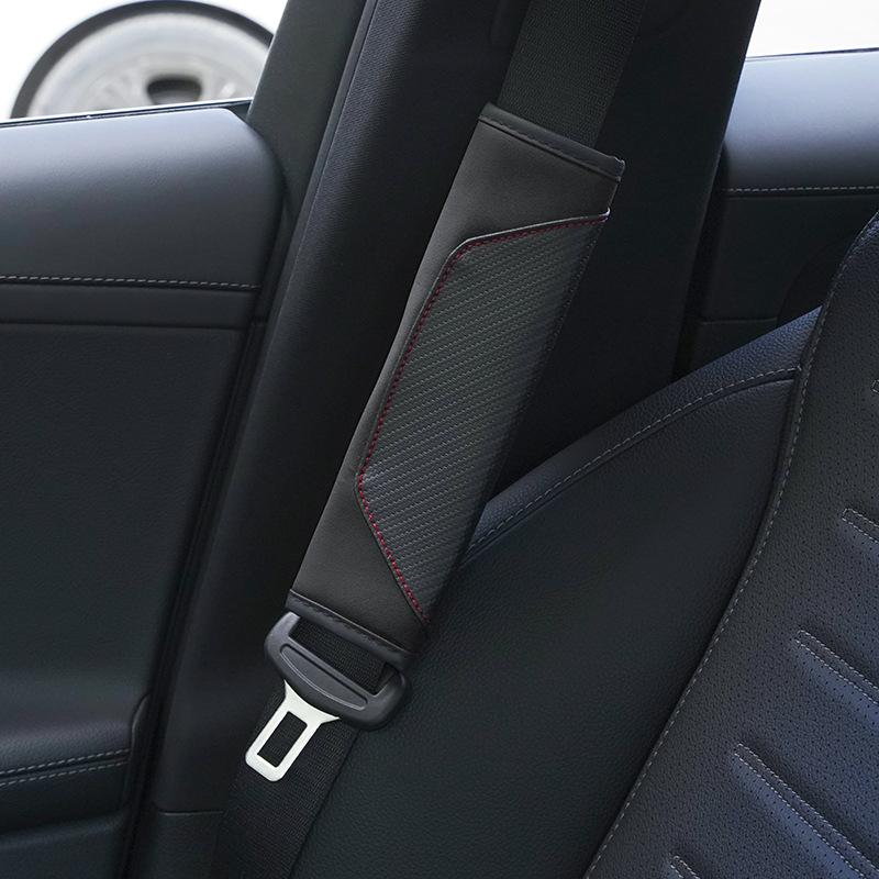 Autóöv vállvédő – bőr, praktikus autóalkatrész (Márka: Road Jason; Anyag: Bőr; Típus: Praktikus; Súly: 65 g)