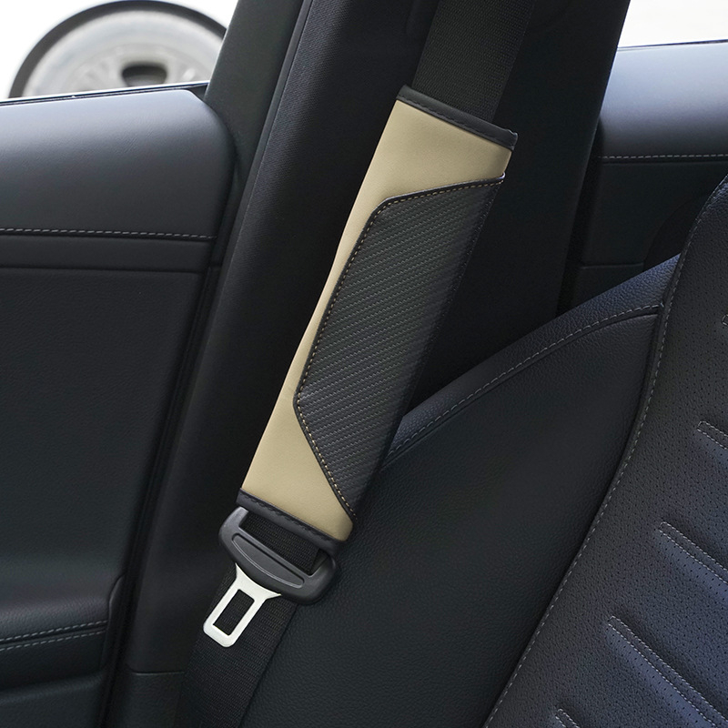 Autóöv vállvédő – bőr, praktikus autóalkatrész (Márka: Road Jason; Anyag: Bőr; Típus: Praktikus; Súly: 65 g)