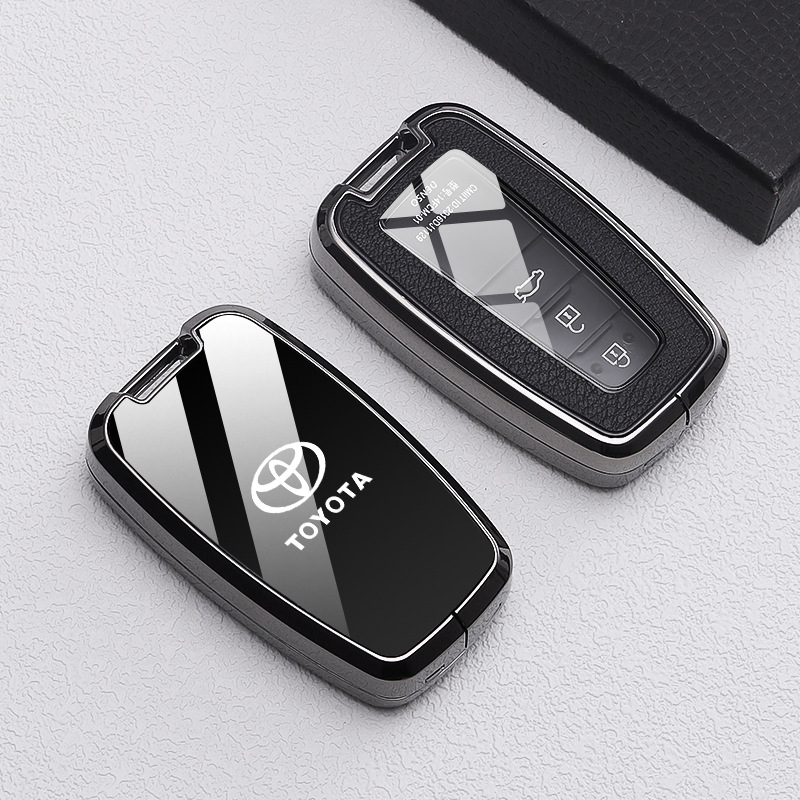 Toyota kulcsfedél burkolat – cinkötvözet, magas színvonalú érzet, 2024-es modell, testreszabás nélkül