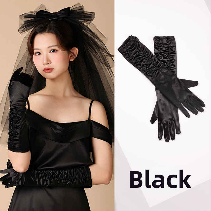 Satäänkindad – keskmise pikkusega pliisidega, universaalsed, dekoratiivsed naistele