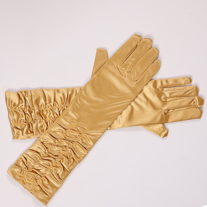 Satäänkindad – keskmise pikkusega pliisidega, universaalsed, dekoratiivsed naistele