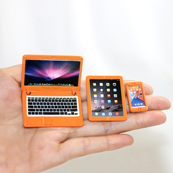 Αξεσουάρ για σπίτι κούκλας — Μίνι αναδιπλούμενο σημειωματάριο, μιμητικός μίνι υπολογιστής, tablet και τηλέφωνο, μοντέλο τριών μερών N122 (Υλικό: κράμα; Τρόπος επεξεργασίας: προσαρμογή δείγματος; 3C: παιχνίδια άνω των 14 ετών; Ηλικία: 18+)