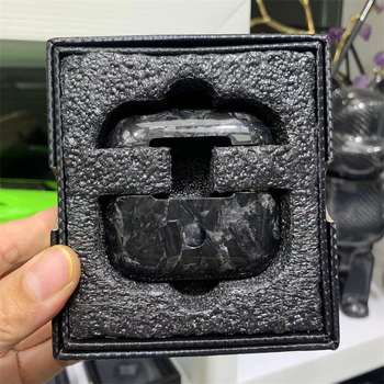 Ochranný obal z karbónových vlákien pre AirPods Pro 3 a AirPods 3/4