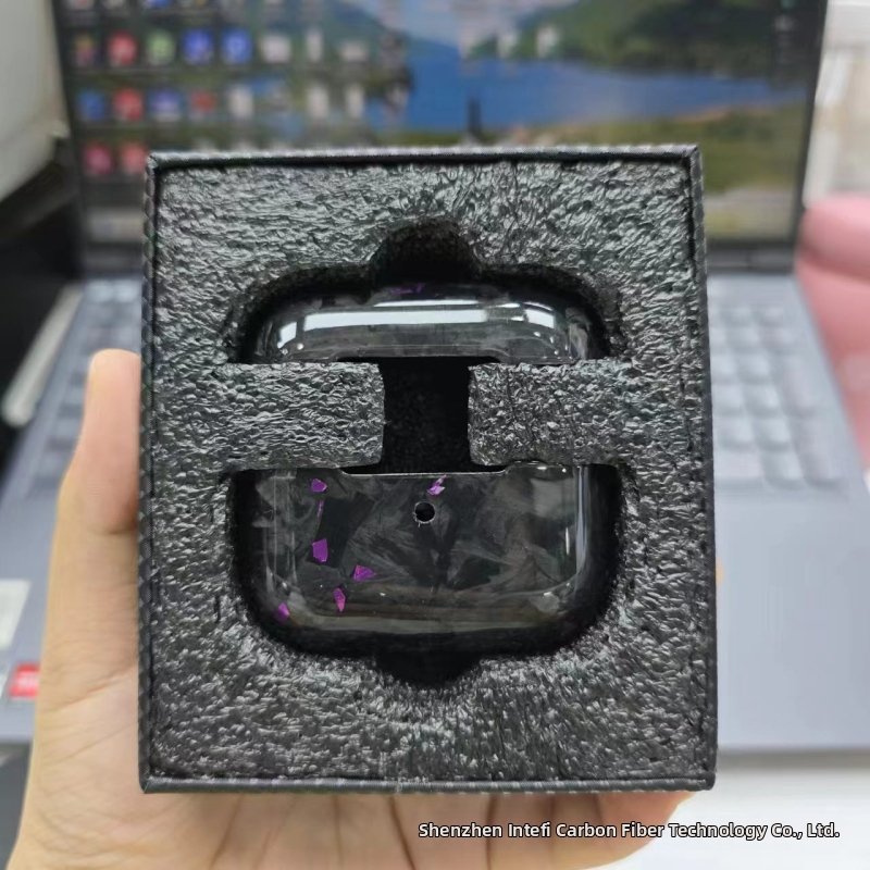 Ochranný obal z karbónových vlákien pre AirPods Pro 3 a AirPods 3/4