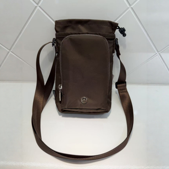 Geantă crossbody din nylon pentru sticla de apă, cu buzunar pentru telefon, cilindrică, impermeabilă, pentru alergare și activități în aer liber