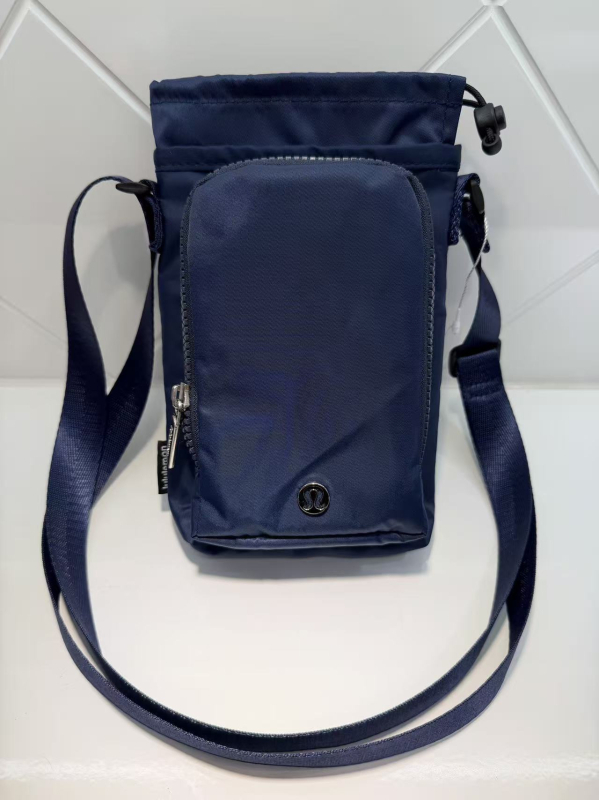 Geantă crossbody din nylon pentru sticla de apă, cu buzunar pentru telefon, cilindrică, impermeabilă, pentru alergare și activități în aer liber