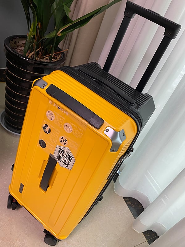 Stabils ceļojumu koferis ar TSA paroles slēdzeni, PC korpuss, universālie riteņi, ietilpība 36–55 L, paplašināšana