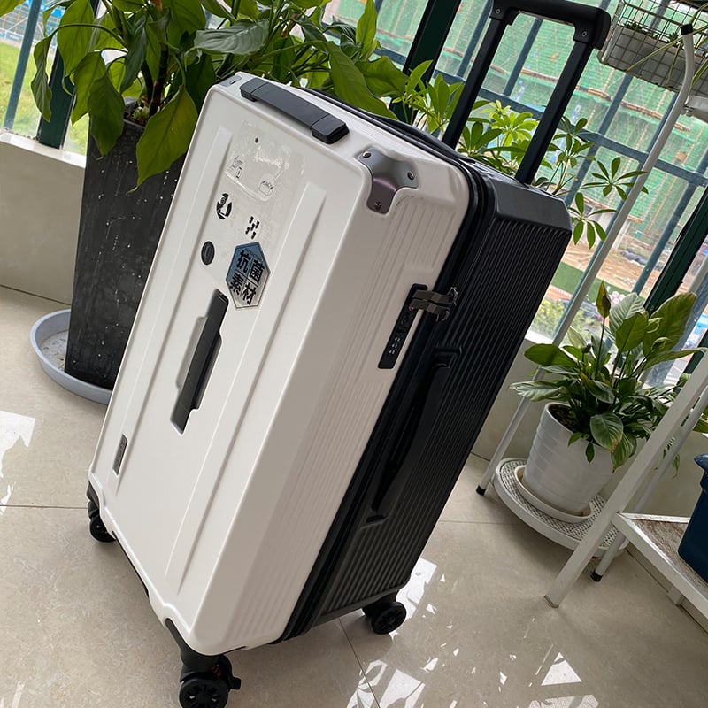 Stabils ceļojumu koferis ar TSA paroles slēdzeni, PC korpuss, universālie riteņi, ietilpība 36–55 L, paplašināšana