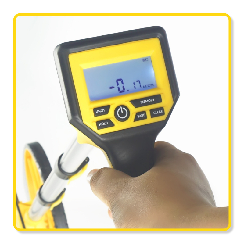 Mehānisks attāluma mērierāts ar riteņu un digitālo displeju, manuāla vadība, ārējiem mērījumiem