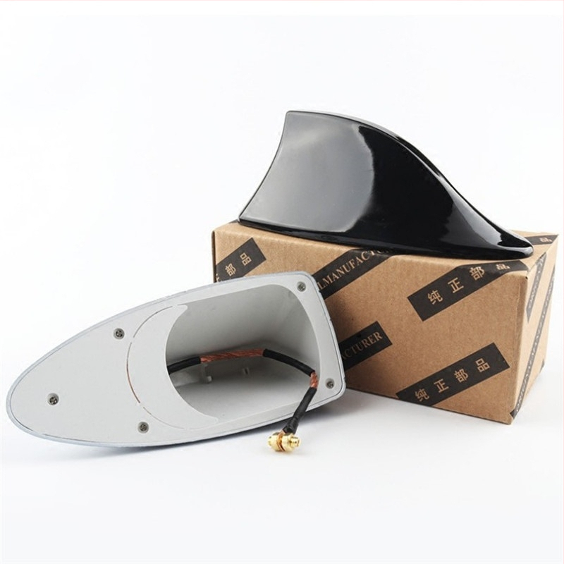 Haizivju fin antena automašīnai; Montāža: līmējama; Spriegums: 12V; Strāva: 12A; Kalpošanas laiks: 999999