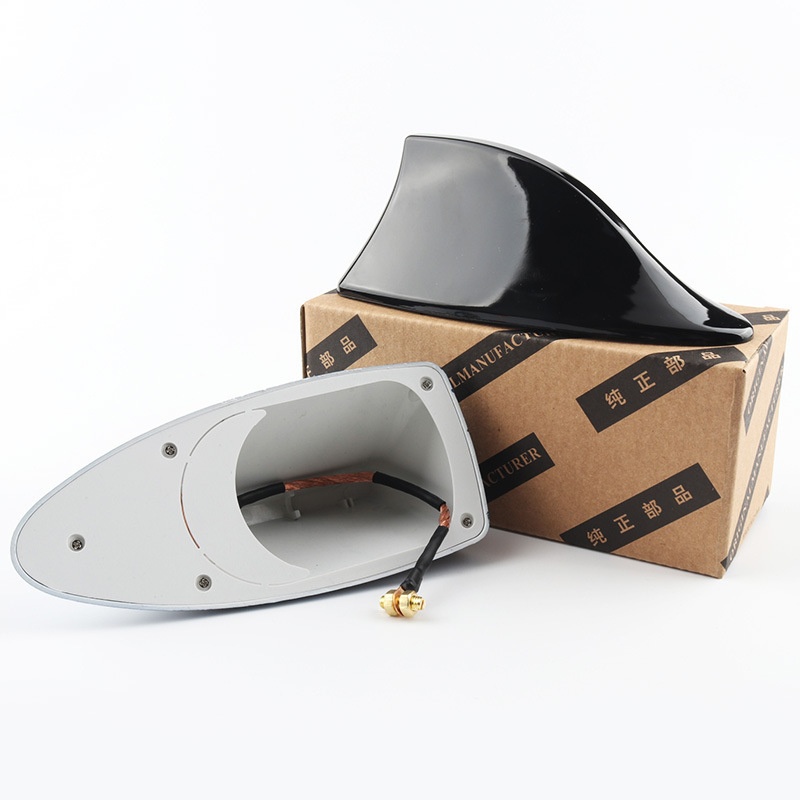 Haizivju fin antena automašīnai; Montāža: līmējama; Spriegums: 12V; Strāva: 12A; Kalpošanas laiks: 999999