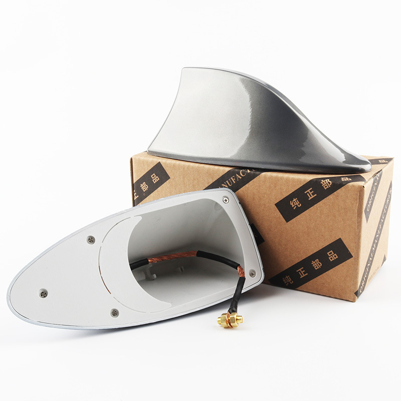 Haizivju fin antena automašīnai; Montāža: līmējama; Spriegums: 12V; Strāva: 12A; Kalpošanas laiks: 999999