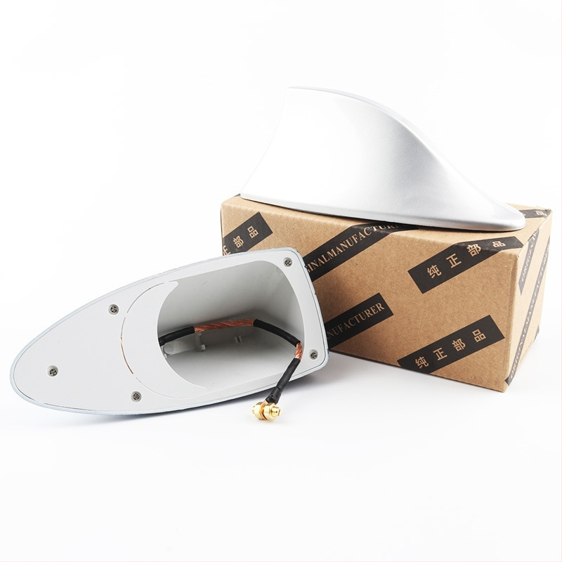 Haizivju fin antena automašīnai; Montāža: līmējama; Spriegums: 12V; Strāva: 12A; Kalpošanas laiks: 999999