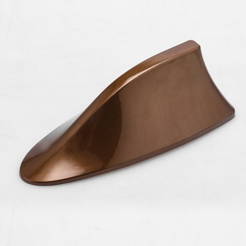 Haizivju fin antena automašīnai; Montāža: līmējama; Spriegums: 12V; Strāva: 12A; Kalpošanas laiks: 999999