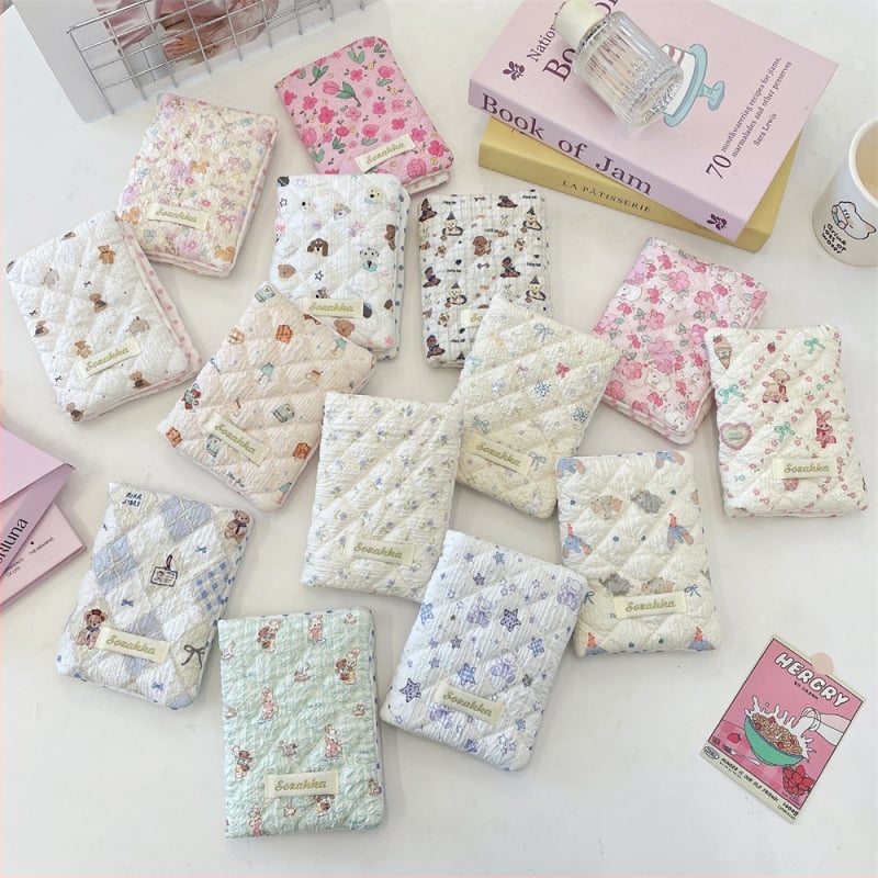 Калъф за паспорт и документи с аниме принт, полиестер, подплата полиестер, за жени, подходящ за съхранение на документи.