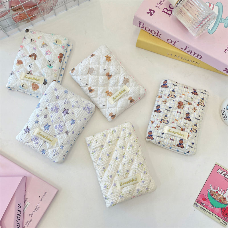 Калъф за паспорт и документи с аниме принт, полиестер, подплата полиестер, за жени, подходящ за съхранение на документи.