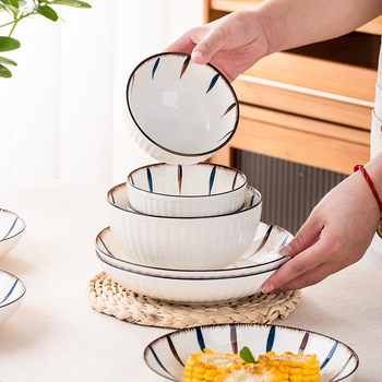 Porcelánová jedálenská súprava s prúžkami, pod glazúrou, kruhový tvar, vhodná do mikrovlnky