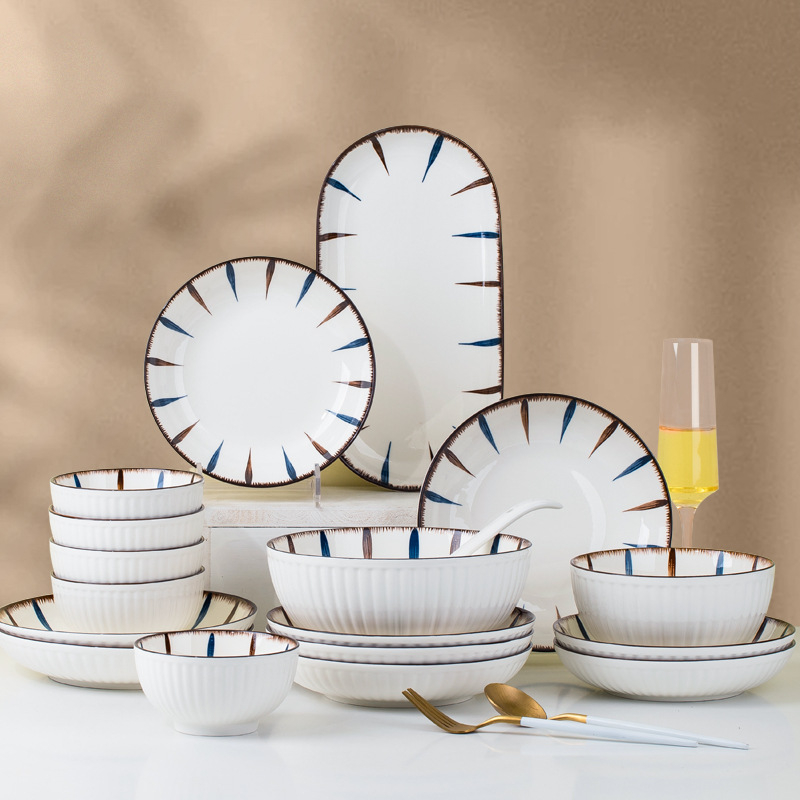 Porcelánová jedálenská súprava s prúžkami, pod glazúrou, kruhový tvar, vhodná do mikrovlnky