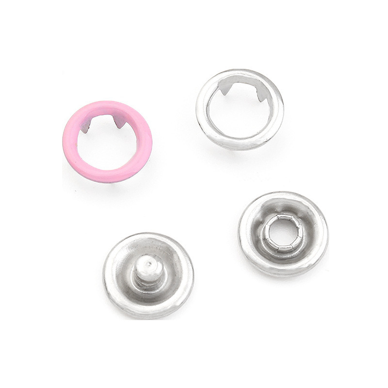 Комплект инструмент за монтаж на копчета с пет зъба – сплавен материал, пет зъб копче, за палта, дънки, ризи и панталони; опаковка 100 бр.