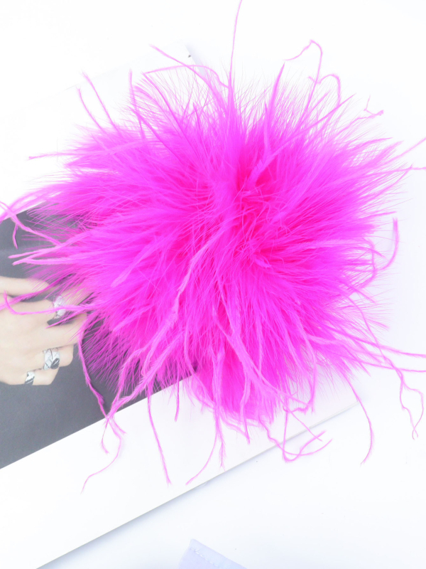 Kiegészítők: Tollból készült brooch, dekoratív esküvőkre, francia retró stílus, anyag: toll