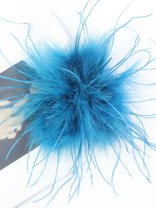 Kiegészítők: Tollból készült brooch, dekoratív esküvőkre, francia retró stílus, anyag: toll