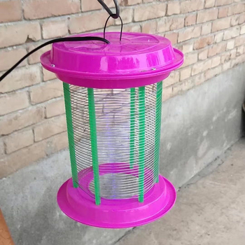 Nagy LED-es elektromos szúnyogirtó lámpa farmokhoz – 10 m²-es lefedettség, rovarirtás elektromos sokkoló módszerrel, növényvédő szer regisztrációja Wp20150209, 3C tanúsítvány 2025180706064907, beépített akkumulátor nélkül