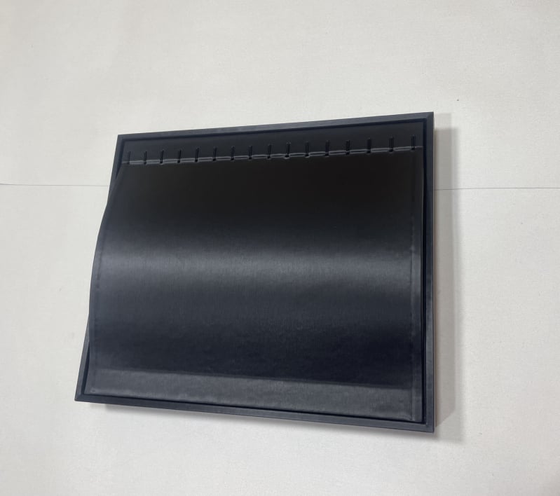 Raft pentru bijuterii – design simplu, stil artistic, un singur nivel