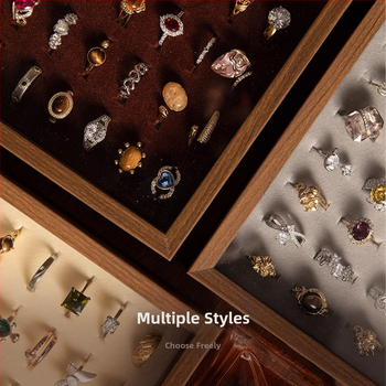 Fa gyűrűk kiállító doboz – 100 gyűrű kapacitás, téglalap alakú, diófurnér borítással, egy rétegű