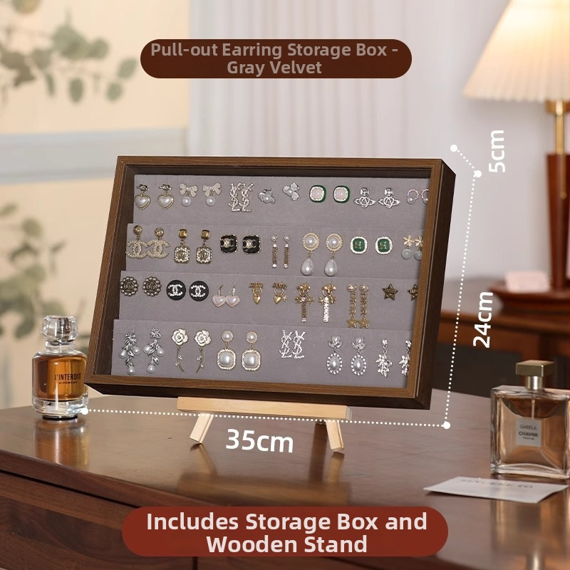 Fa gyűrűk kiállító doboz – 100 gyűrű kapacitás, téglalap alakú, diófurnér borítással, egy rétegű