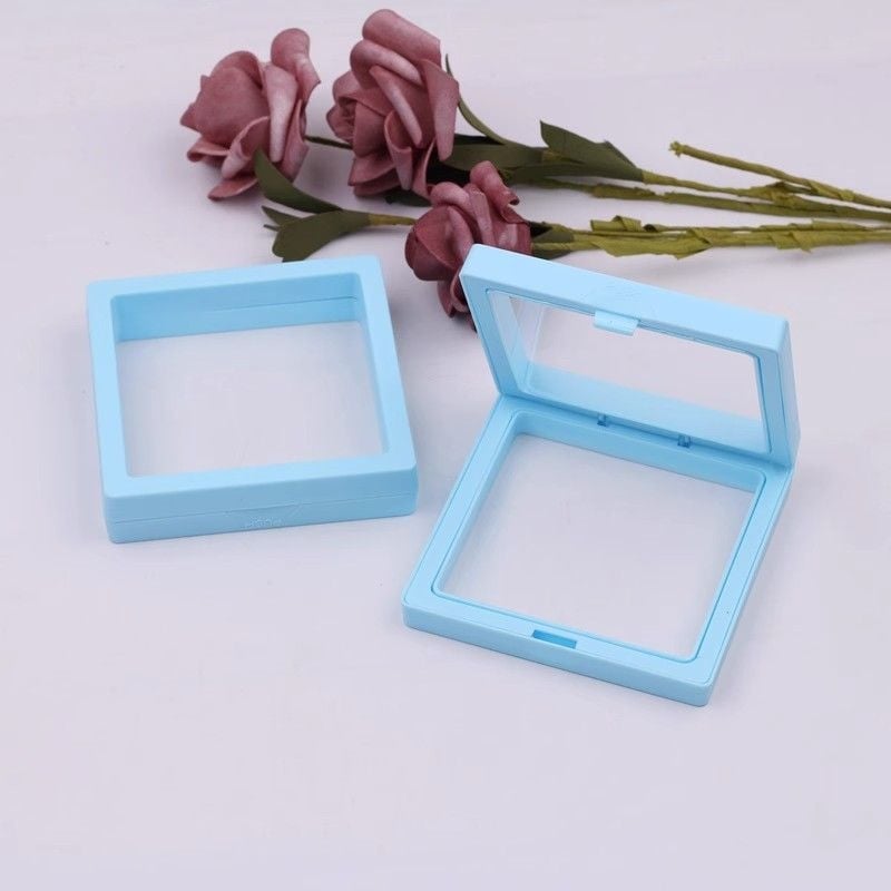 Unique papírból készült ékszerdoboz – kiállítási doboz, porvédett, pásztorális stílusú, ékszer rendező