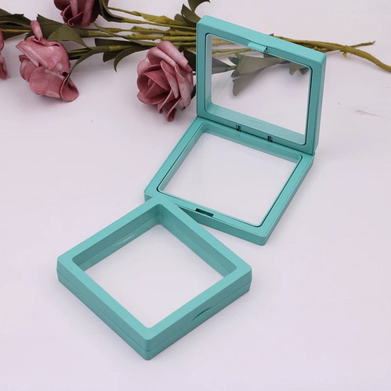 Unique papírból készült ékszerdoboz – kiállítási doboz, porvédett, pásztorális stílusú, ékszer rendező