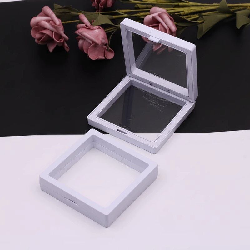 Unique papírból készült ékszerdoboz – kiállítási doboz, porvédett, pásztorális stílusú, ékszer rendező