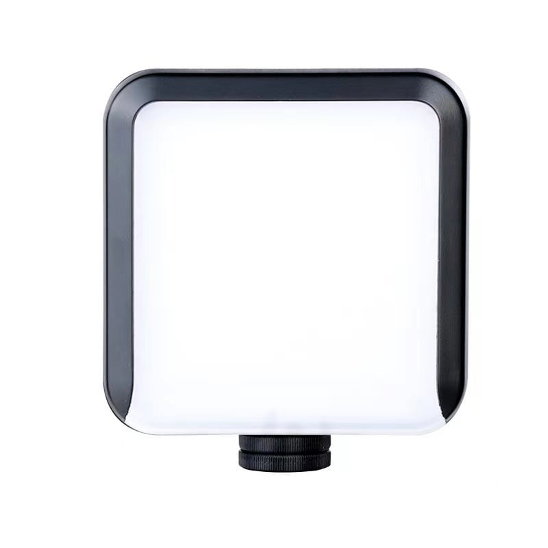 Bezgspoguļu ceļojumu kamera, 24,3 MP CMOS sensors, maksimālā izšķirtspēja 48 MP, 1/1.8 collu sensors, periskopa tipa objektīvs, 3.0 collu LCD, pilnīgi manuāla darbība