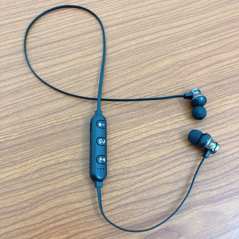 Budding XT11 magnētiskas Bluetooth kakla joslas austiņas – sporta in-ear, IPX6, BT 5.0, darbības laiks 0–4 h, hands-free