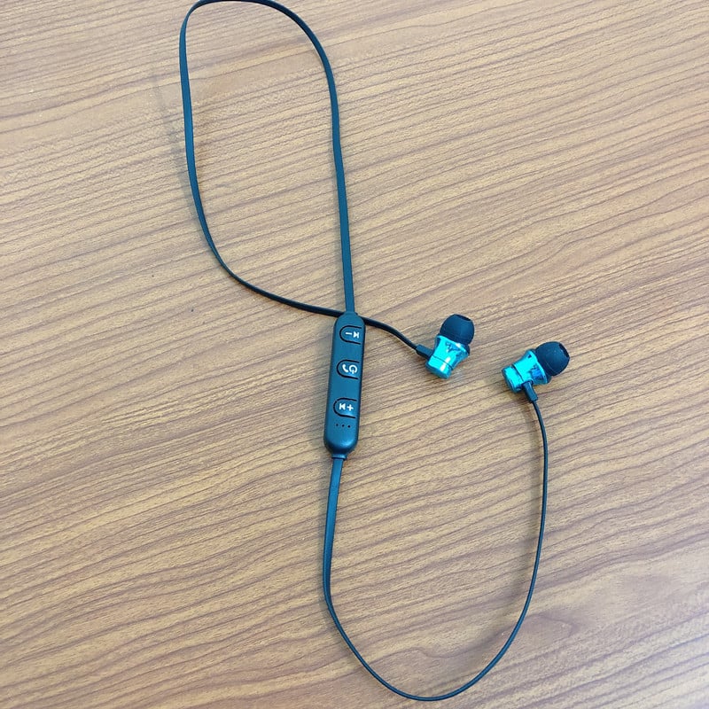 Budding XT11 magnētiskas Bluetooth kakla joslas austiņas – sporta in-ear, IPX6, BT 5.0, darbības laiks 0–4 h, hands-free