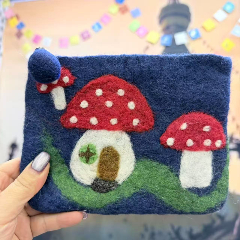 Portofel pentru monede din filc de lână, design castel, căptușeală pluș, antibacterian, primăvara 2024