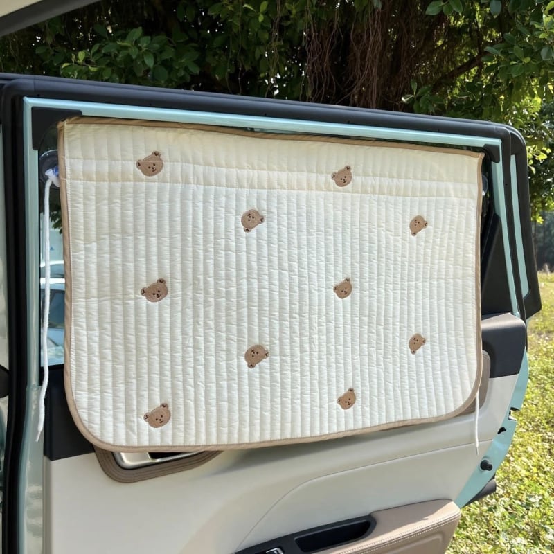 Draperie auto cu protecție solară și broderie urs-flori, bumbac gros, imprimare logo, montaj cu ventuză, stil desen animat