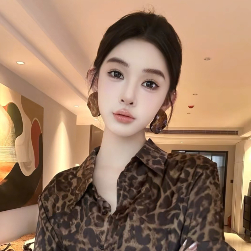 Náušnice zo striebra 925, geometrický tvar, elektroplatina, jar 2025, jednoduchý štýl