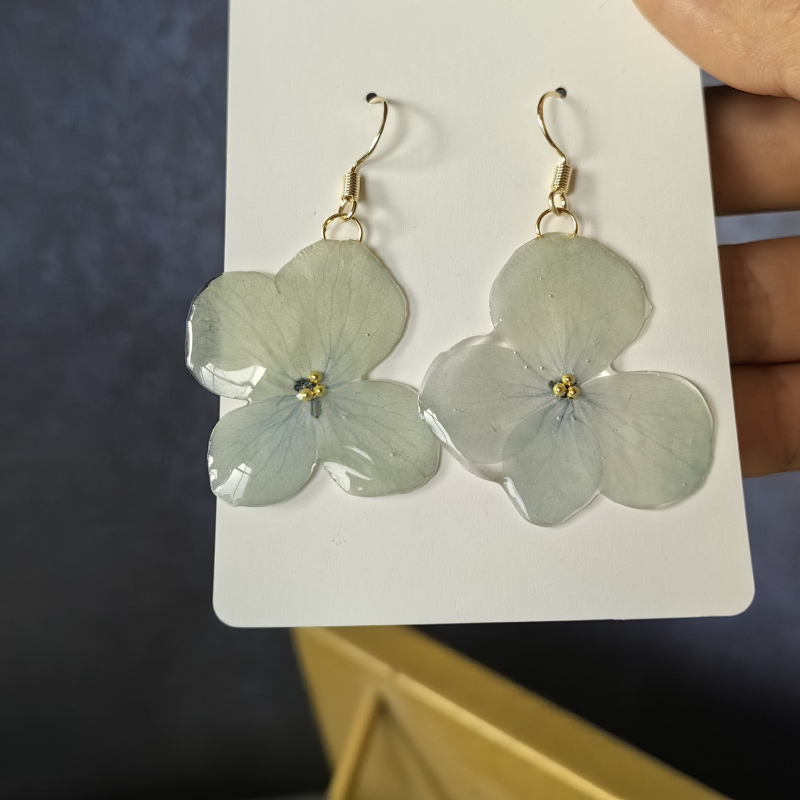 Обеци - Сплав, електроплакиране, пасторален стил, свежи и сладки, пролет 2025 (Сплав • електроплакиране • пасторален стил • свежи и сладки • пролет 2025)