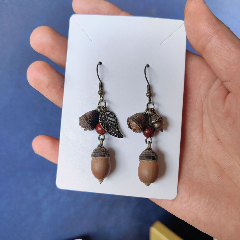 Обеци от сплав със електроплакирано покритие, медени ушни шипове, пасторален стил, Пролет 2025