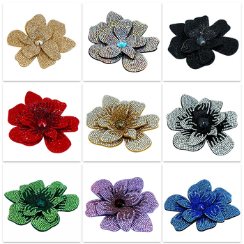 Virág alakú corsage rhinestone bevéssel, uniszex divat kiegészítő, Xincai, Nyár 2025