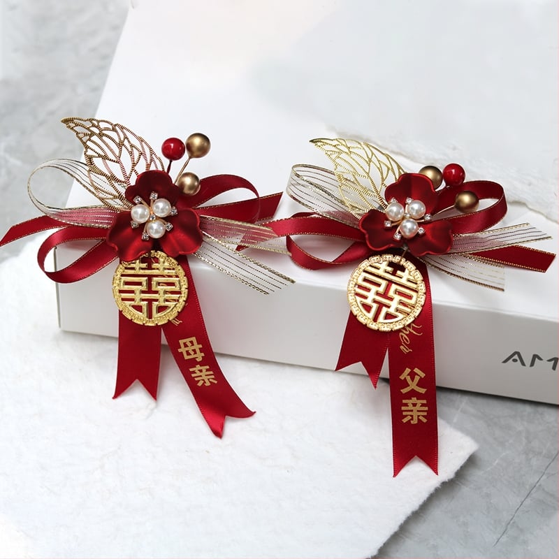 Vestuvinių brošių rinkinys nuotakai ir jaunikliui, liudytojams, tėvams ir šeimai – pilnas brošių rinkinys