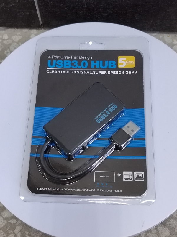 USB 3.0 hub, 4 priključka, proširenje 1–4, napajanje preko USB, kabel dužine 10 cm, prijenos 5DBps