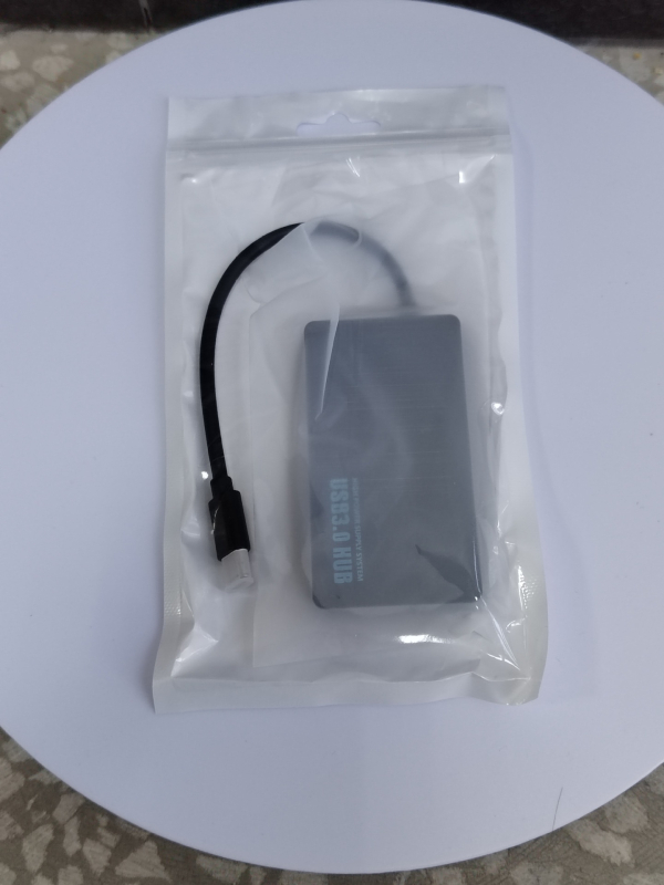 USB 3.0 hub, 4 priključka, proširenje 1–4, napajanje preko USB, kabel dužine 10 cm, prijenos 5DBps